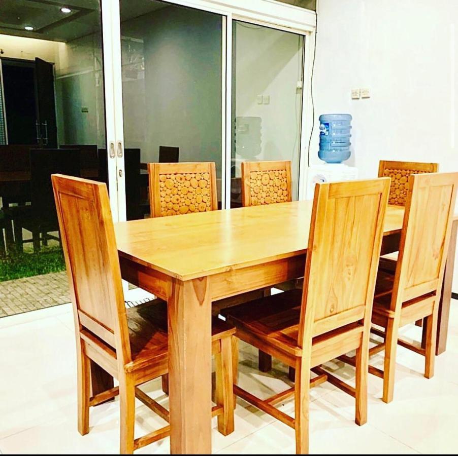 Imah Dago Villa - Budget Staycation Villa In Bandung Buitenkant foto