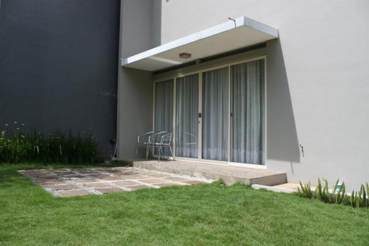 Imah Dago Villa - Budget Staycation Villa In Bandung Buitenkant foto